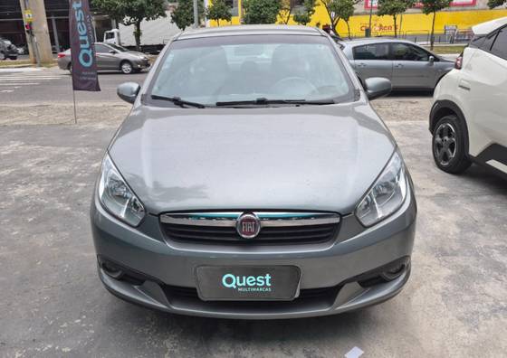 FIAT GRAND SIENA 1.4 MPI ATTRACTIVE 8V FLEX 4P MANUAL FIAT GRAND SIENA 1.4 MPI ATTRACTIVE 8V FLEX 4P MANUAL
